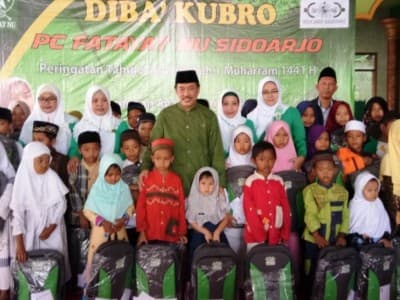 Diba’ Kubra Fatayat NU Sidoarjo Santuni Yatim dan Duafa