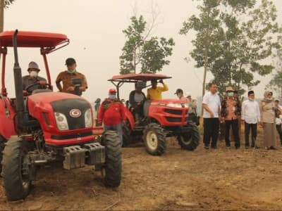 Kementan Minta Petani Olah Lahan Pakai Mekanisasi dan Teknologi