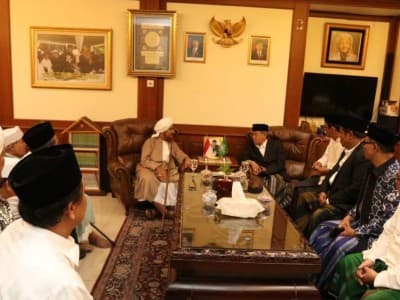 Bincang Bareng Habib Umar, Kiai Said: Beliau Sangat Mendoakan NU
