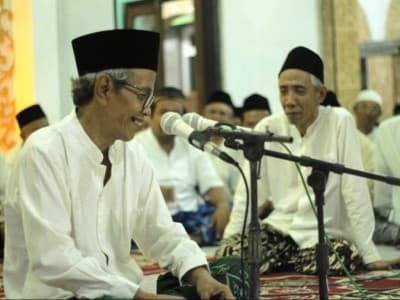 Ini Keberuntungan Memiliki Orang Tua Alim