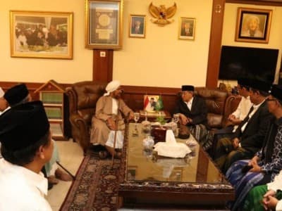 Ketum PBNU: Kitab Habib Umar Akan Dijadikan Referensi Santri