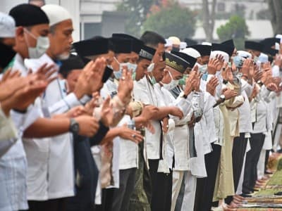 Cara Shalat Istisqa Lengkap dengan Teks Khutbahnya