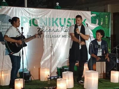 Jalan Dakwah Komuji, Kajian Islam dan Suguhan Musik
