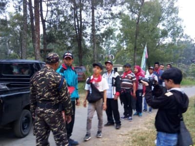 Ansor di Batu Jualan Kopi Demi Sukseskan Diklatsar Perdana 