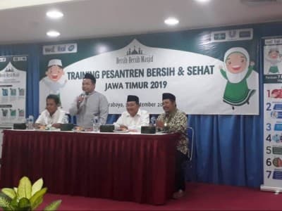 Ratusan Pesantren di Jatim Ikuti Pelatihan Pesantren Bersih dan Sehat