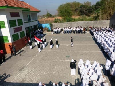 Mantapkan Dasar Negara, Pesantren Ini Gelar Peringatan Kesaktian Pancasila