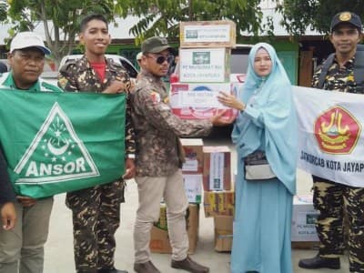 Ansor Jayapura Serahkan Bantuan untuk Pengungsi Wamena