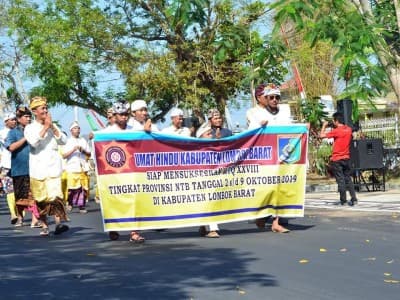 Puluhan Non-Muslim Turut Meriahkan Pawai Ta’aruf MTQ di NTB