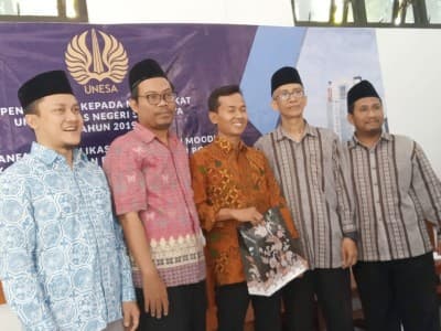 Kembangkan Bahasa Inggris, Unesa dan Bahrul Ulum Jombang Jalin Kerjasama   