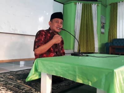 Rais NU Jakarta Barat: Jangan Hanya Tergiur Tawaran Beasiswa