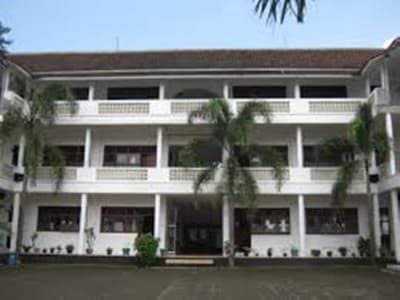 Menelisik Pesantren Bordir Al-Amin Tasikmalaya