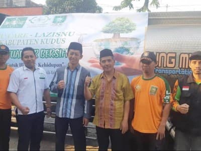 LAZISNU Kudus Salurkan 100 Tangki Air untuk Warga