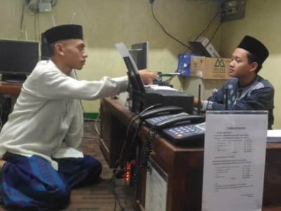 Aplikasi Administrasi Modern di Pesantren Sirojuth Tholibin Grobogan