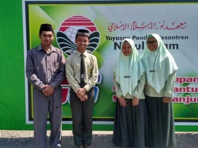 Terinspirasi Limbah Daun Waru dan Nanas, Tim SMA Nuris Juara LKTI Nasional