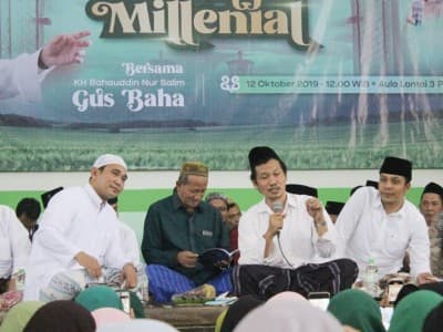 Ini Jawaban Gus Baha tentang Hukum Demonstrasi