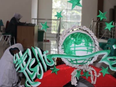 Mading 3 Dimensi Hari Santri di Jombang Ekspresikan Kehidupan Pesantren