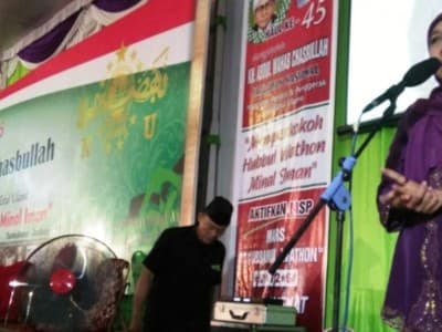 Khofifah Indar Parawansa Ajak Berprasangka Baik kepada Takdir Tuhan