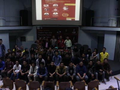 Mahasiswa UI Bersatu sebagai Juru Damai Sesuai Konstitusi