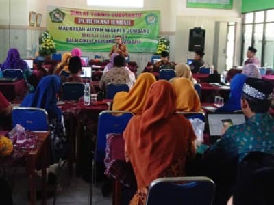 Tingkatkan Budaya Literasi, MAN 6 Jombang Gelar Diklat Publikasi Ilmiah
