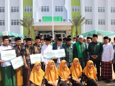 NU Care-Lazisnu Luncurkan Program '1000 Beasiswa Santri'