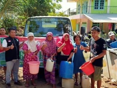 Pacitan Dilanda Kekeringan, LPBINU Salurkan Air Bersih