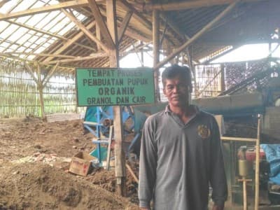 Buat Pupuk Organik, Alumnus Pesantren Ingin Kembalikan Kesuburan Tanah