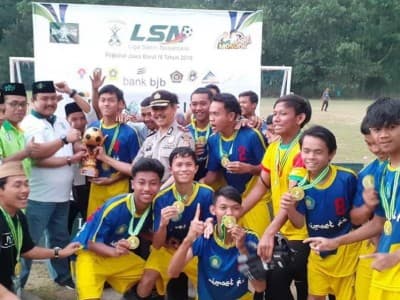 Pesantren Riyadul Mutaalimin Bogor Juarai LSN Regional Jabar IV 2019