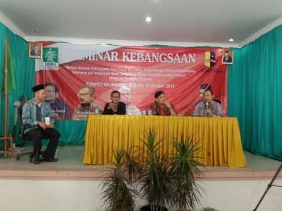 Eks Teroris Ini Tulis Buku Hijrah dari Radikal ke Moderat