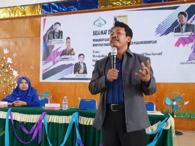 Menulis Mengangkat Harkat dan Martabat Kemanusiaan 