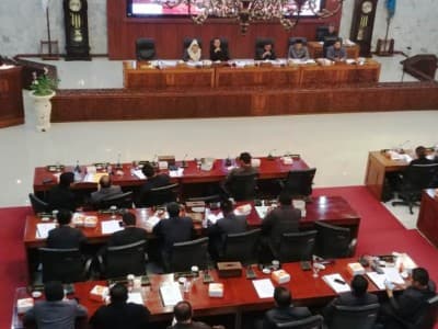 Fasilitas Kawasan Kota Lama Semarang Jadi Perhatian Wakil Rakyat