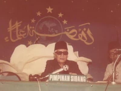 KH Masjkur Terima Penghargaan Gelar Pahlawan Nasional Siang Ini