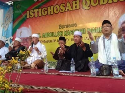 Tiga Cara Agar Punya Akhlak Baik Menurut Kiai Kafabihi