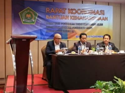 Beasiswa Kuliah Memperkuat Pendidikan dengan Dunia Kerja