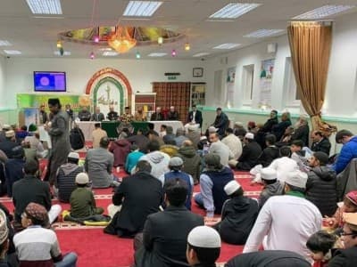 Peringatan Maulid, Shalawat Nabi Bergema di Inggris Raya