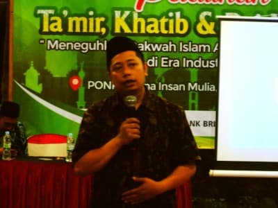 Dakwah Simpel dan Logis Mudah Diterima Kaum Urban dan Milenial