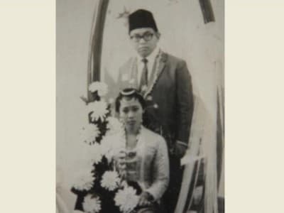 Usaha Gus Dur Meraih Cinta Sinta Nuriyah Lewat Permainan Catur