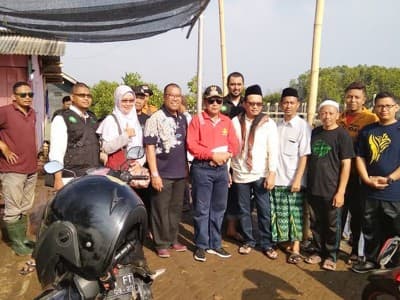 Gandeng Rabithah Alawiyah, NU Pekalongan Tanam Mangrove di Pantai