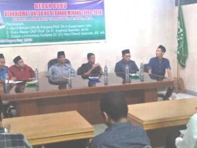 Guru Besar PTN di Padang Bedah Buku 'Berkhidmat untuk NU di Ranah Minang'