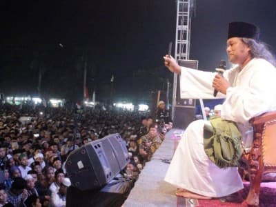 Gus Muwaffiq: Kita Sedang Masuki Zaman Percepatan yang Luar Biasa