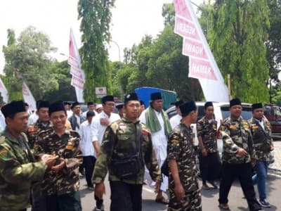 Pengajian di Ngawi, Gus Muwafiq Borong Dagangan untuk Jamaah