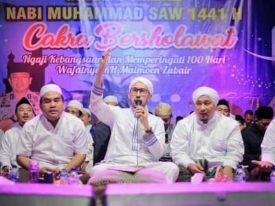 Maulid Akbar dan Peringatan 100 Hari Wafatnya Mbah Maimoen Zubair di Blora
