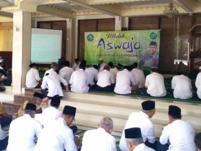 Perkuat Pemahaman Agama, Unisma Rutinkan ‘Mbalah Aswaja’
