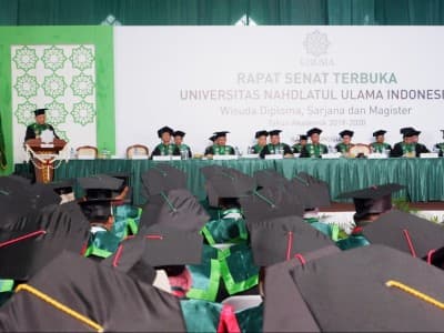 Wisuda Unusia, Rektor: Kampus Bekali Mahasiswa Pengetahuan dan Kebijaksanaan