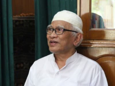 Petuah Gus Mus soal Kepantasan Seseorang Berbicara Sesuatu
