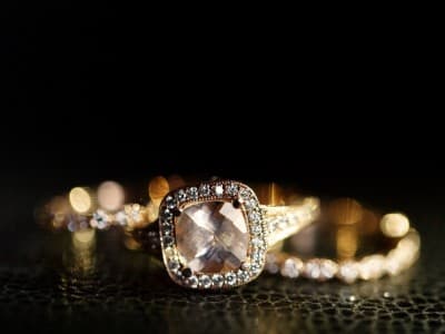 Perhiasan Rusak, Apakah Tetap Wajib Dikeluarkan Zakatnya?