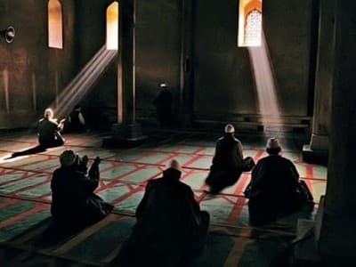 Faktor yang Menyebabkan Amal Ibadah Jadi Beban