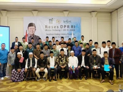 DPR RI Sosialisasikan Undang-undang Pesantren ke Ulama Bandung Barat