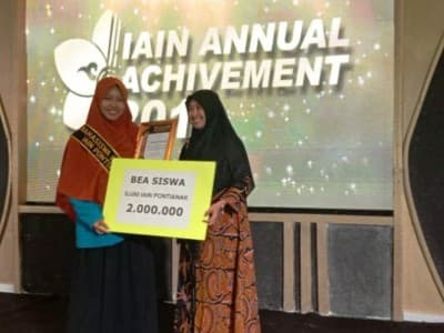 Aida Harfita, Mahasiswa Berprestasi IAIN Pontianak