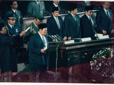 Mahfud MD Luruskan Sejarah Pelengseran Gus Dur