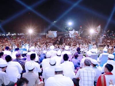 Banyuwangi Tutup 2019 dengan Shalawatan Bersama Habib Syech